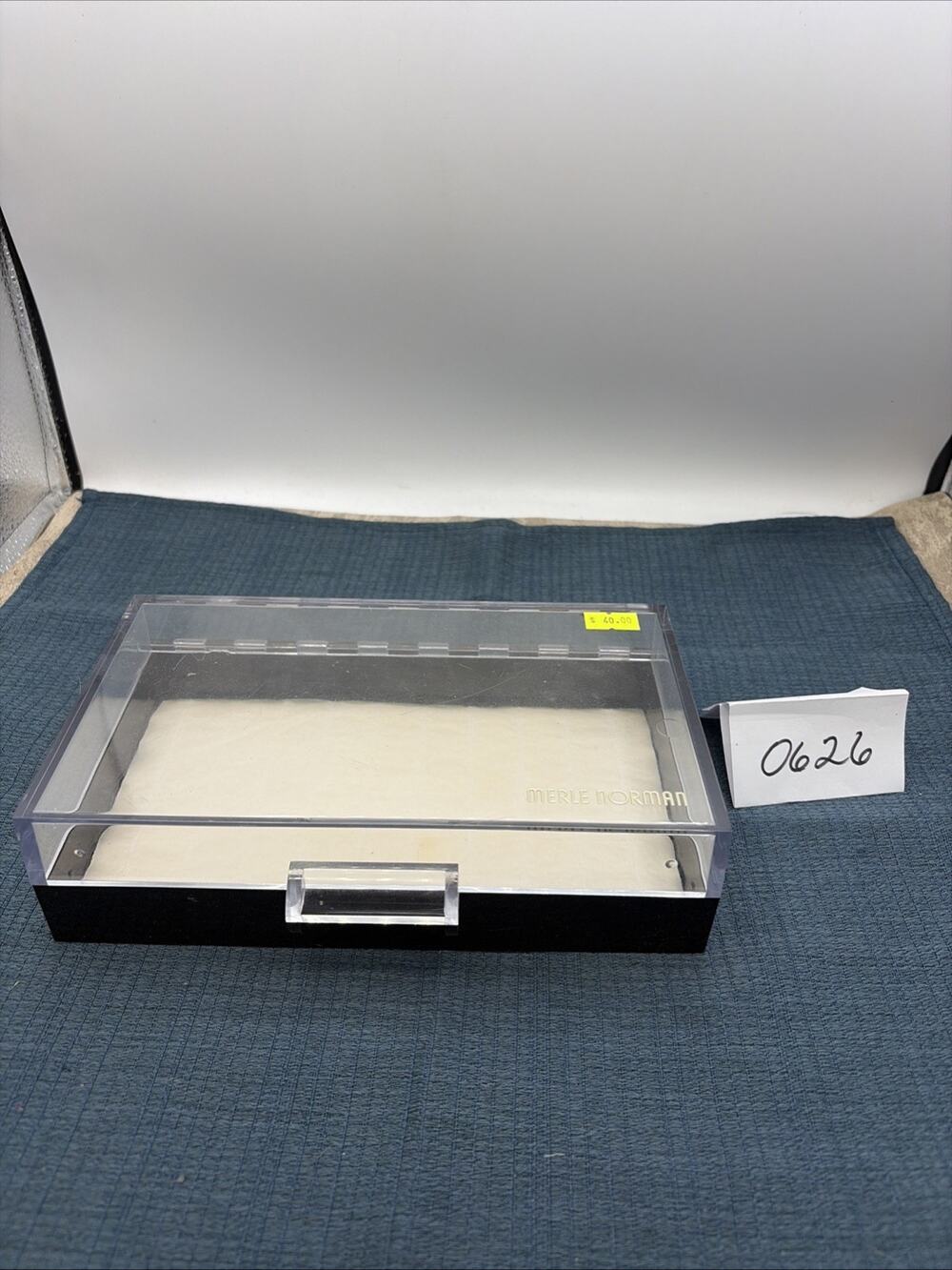 VTG MERLE NORMAN Vanity Acrylic Plastic Case 8.5” X 5”x 2.5”T
